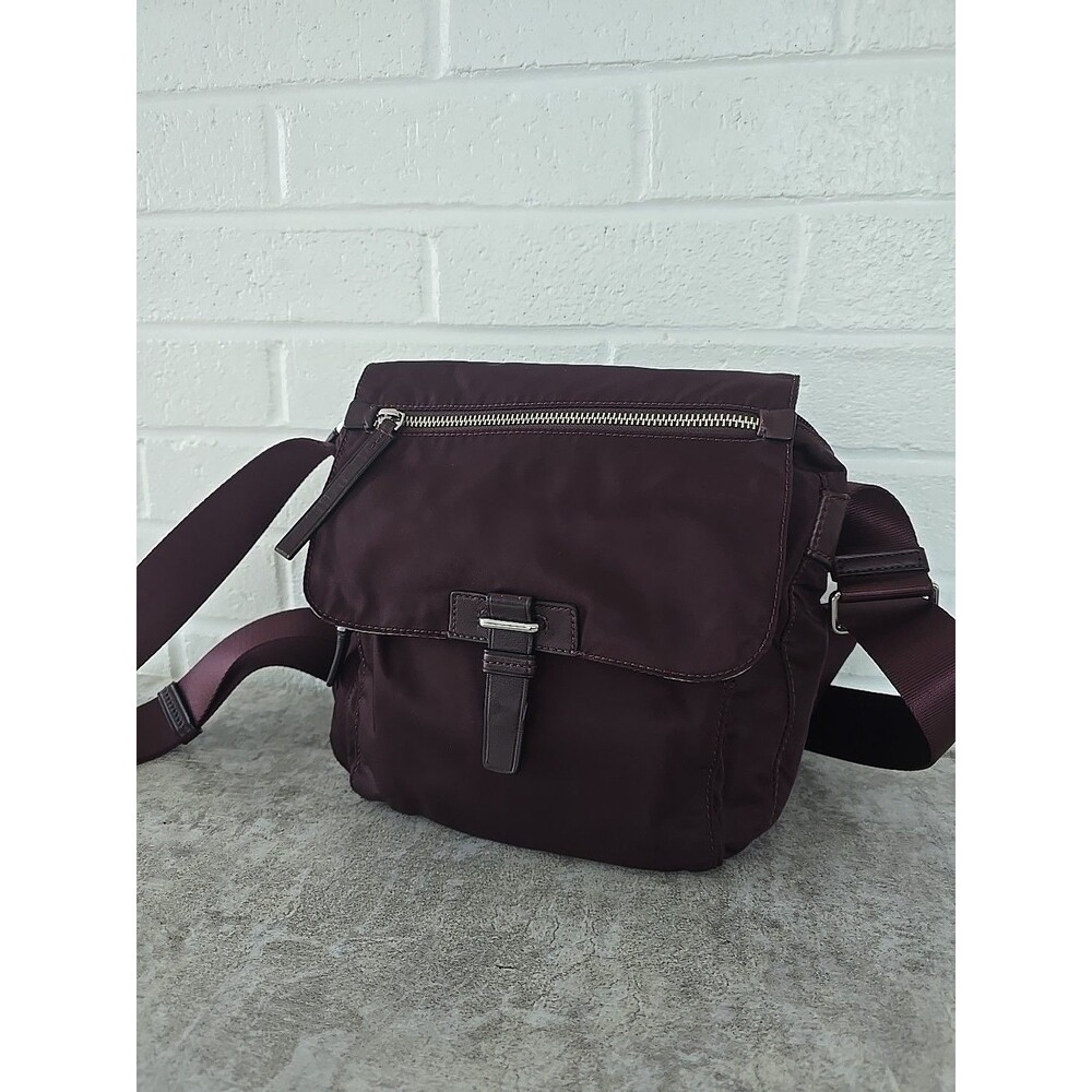 Tumi Messenger Shoulder Crossbody Bag Maroon Burgundy Color Nylon Leather Trim